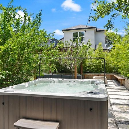 Vila Hot Tub Hideaway An Incredible Hangout Plus Amenities Austin Exteriér fotografie